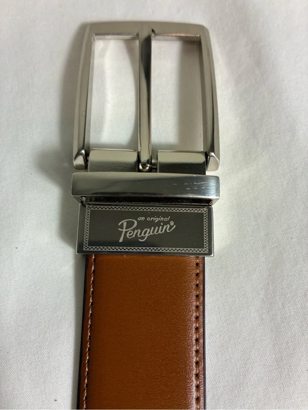 An original Penguin Reversible Mens belt Brown Bonded Leather Silver Buckle